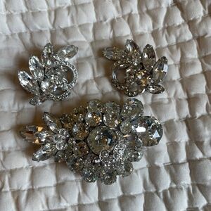 EISENBERG Diamanté Brooch and earrings